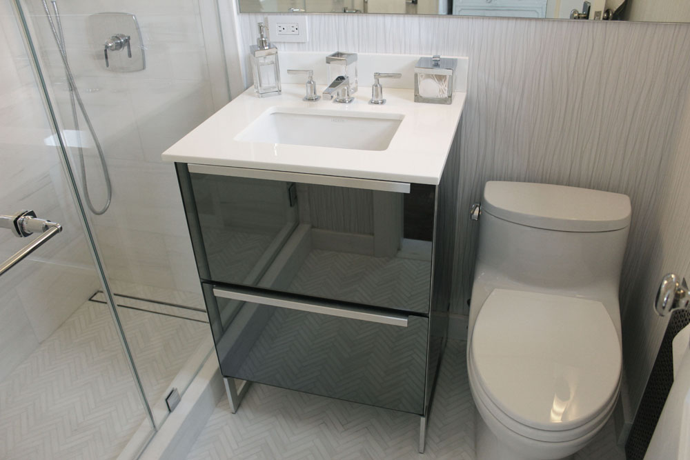 BATHROOM 3.jpg